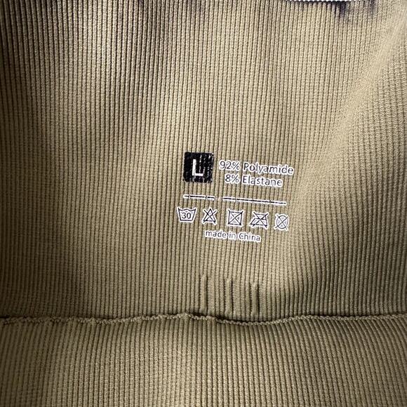 NWOT Seamless Green Tie-Dye Exercise Workout Shorts Size Large Women's - Picture 4 of 7